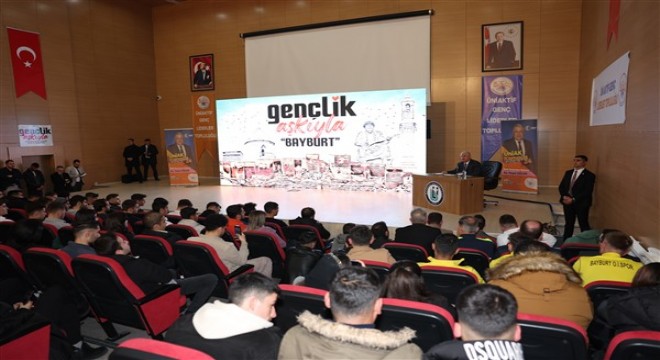 Bakan Güler, Bayburt Üniversitesi’nde eğitim gören öğrencilerle bir araya geldi