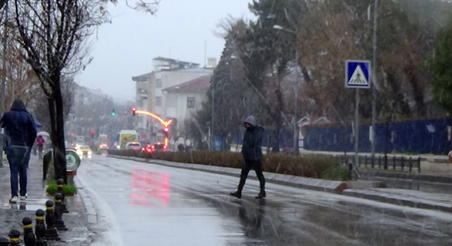 Balkanlar dan gelen kar yurda giriş yaptı