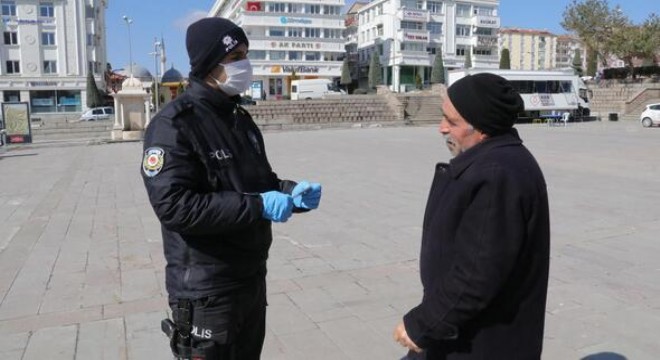 Ekipler uyarıp eve gönderiyor