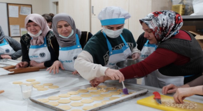 İşaret diliyle pasta börek yaptılar