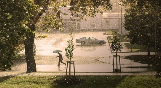 Meteoroloji’den kuvvetli yağış, rüzgar ve çığ uyarısı