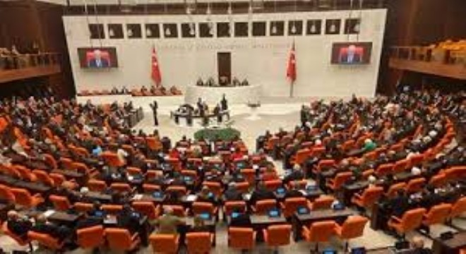 TBMM’de Bağımsız Milletvekili Sayısı 14’e Yükseldi, Toplam Sandalye 592’ye Düştü