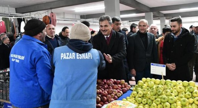 Tezgâha geçip satış yaptı