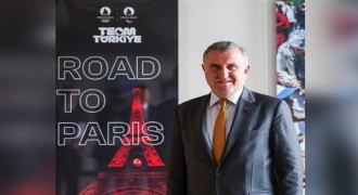 Bakan Bak: Paris Olimpiyatları için iddialıyız, heyecanla başlamasını bekliyoruz