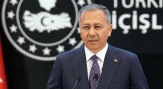 Bakan Yerlikaya'dan Bayram Öncesi Trafik Uyarısı
