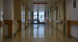 “İzmir Şehir Hastanesi’nde bir kişi sağlık çalışanını pompalı tüfekle rehin aldı” iddiası